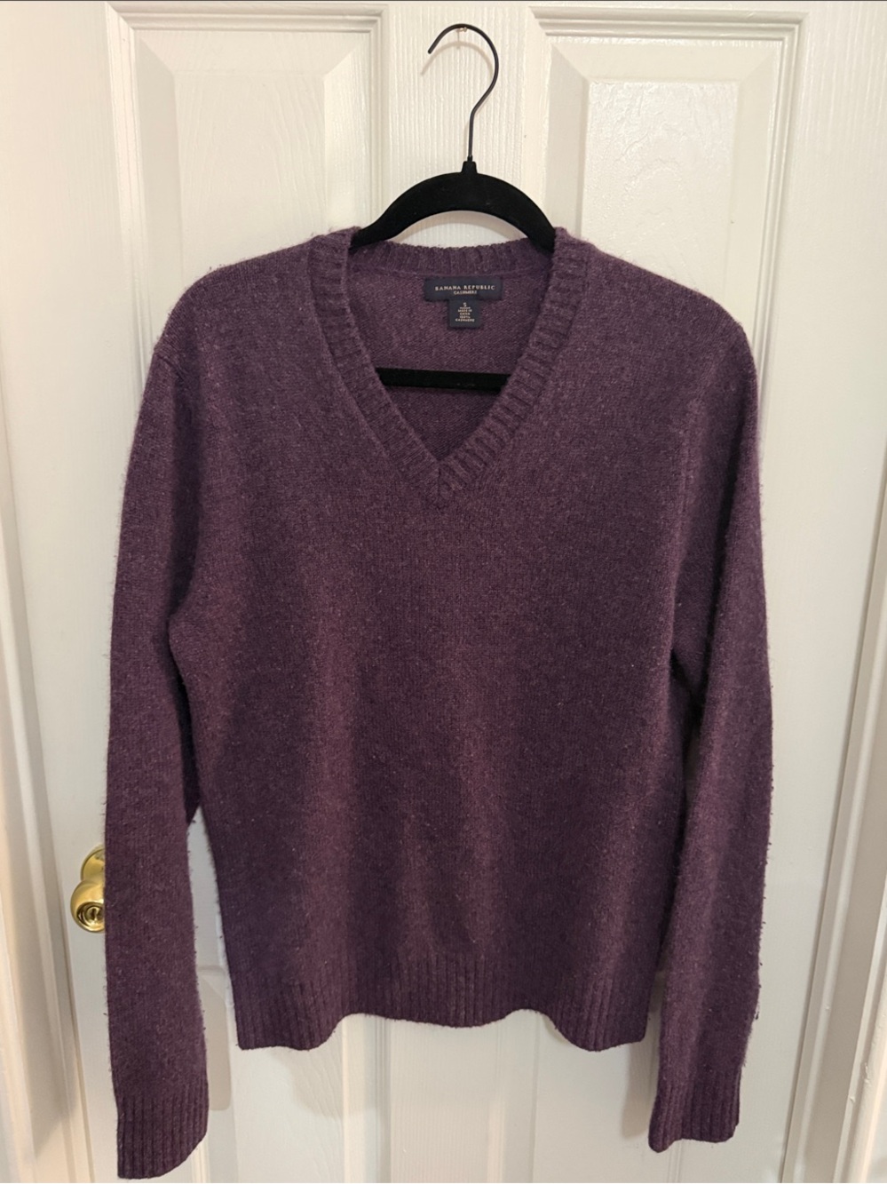 Banana Republic Plum V-Neck Sweater
